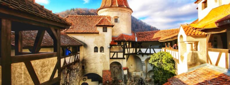 bran castle dracula reasons visit romania 布兰城堡德古拉造访罗马尼亚的理由
