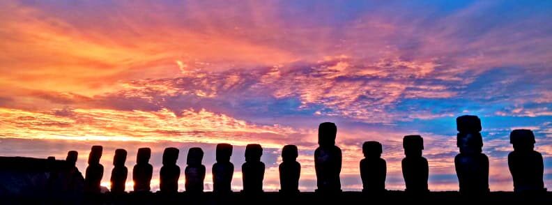 easter island chile dreamy place to visit with your partner 智利的复活节岛适合和你的伴侣一起去
