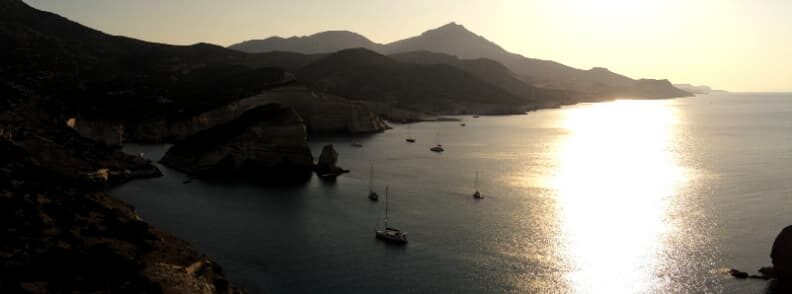 milos sailing the cyclades islands guide 米洛斯航行基克拉迪群岛指南