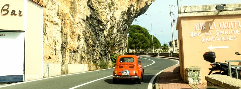 renting a car in europe by car 在欧洲租车靠汽车
