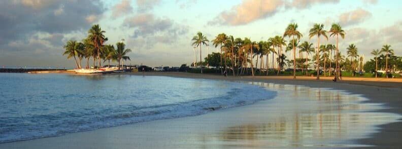 romantic vacation ideas for couples at the beach 在海滩上为情侣提供浪漫的度假想法