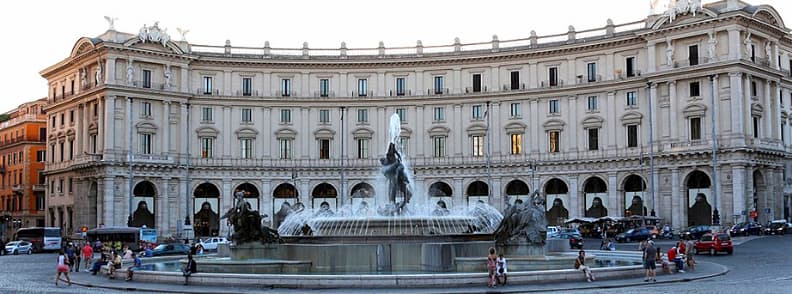 rome piazza della repubblica 罗马共和国广场