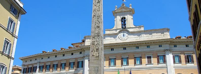 rome piazza di montecitorio palazzo 罗马蒙提托里奥广场