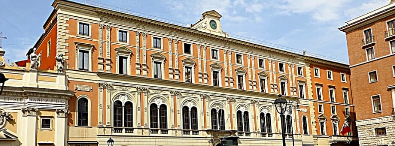 rome piazza di san silvestro 罗马圣西尔韦斯特罗广场