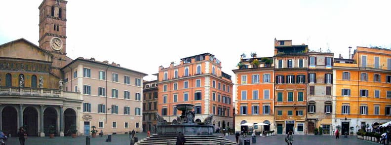 rome piazza santa maria in trastevere 罗马特拉斯提弗列的圣玛丽亚广场