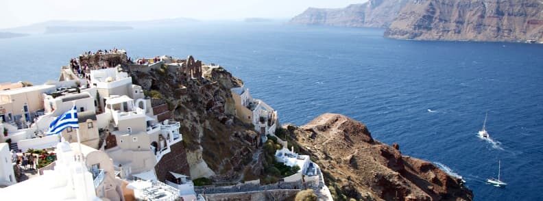 santorini sailing the cyclades islands guide 圣托里尼群岛航行指南