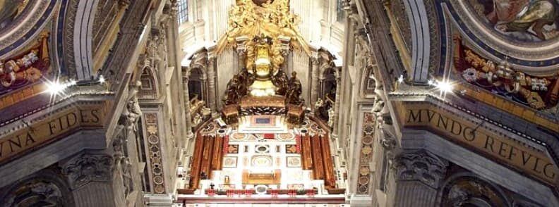 st peter basilica seen from dome vatican city 从梵蒂冈城的圆顶看圣彼得大教堂