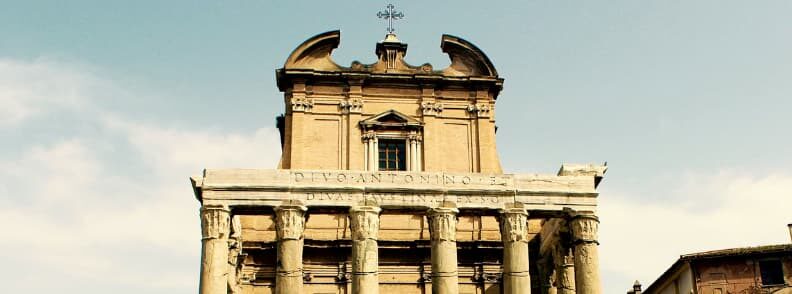 安东尼神庙和福斯蒂娜罗马广场