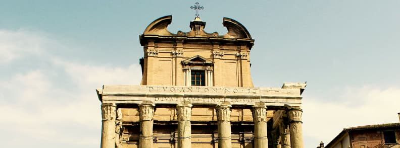 temple of antoninus and faustina roman forum 安东尼神庙和福斯蒂娜罗马广场