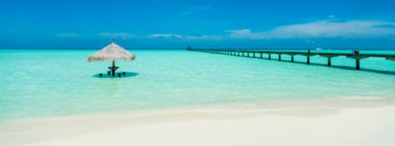 Holiday Island Maldives resort 马尔代夫度假岛
