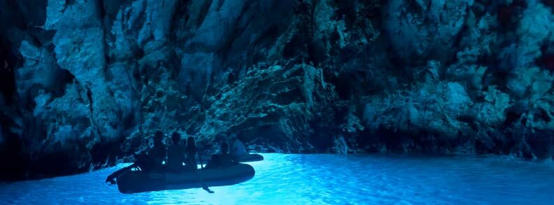 bisevo blue cave from split tour 比斯沃蓝洞从split旅游