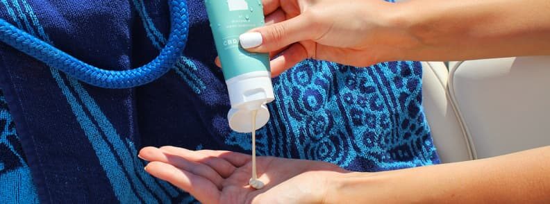 staying healthy while traveling full time with sun protection 在全程旅行时保持健康,并做好防晒