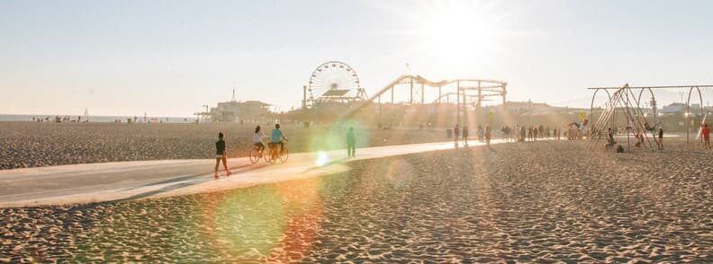 santa monica beach free in los angeles 洛杉矶的圣莫尼卡海滩