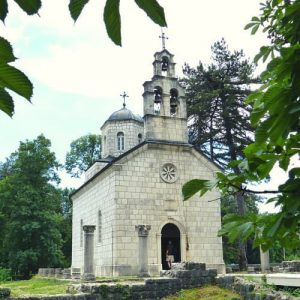天Cetinje Lovcen国家公园之旅